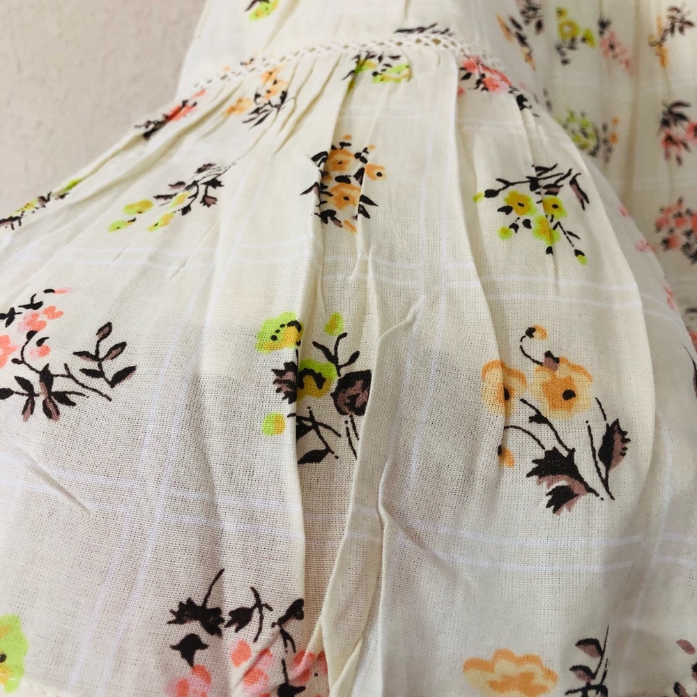 NWOT Floral Mini Dress/Top - Picture 3 of 5